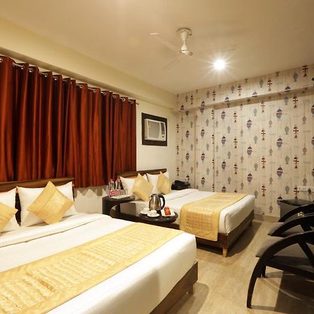 Hotel Classic Plaza At Delhi Airport Nuova Delhi Esterno foto