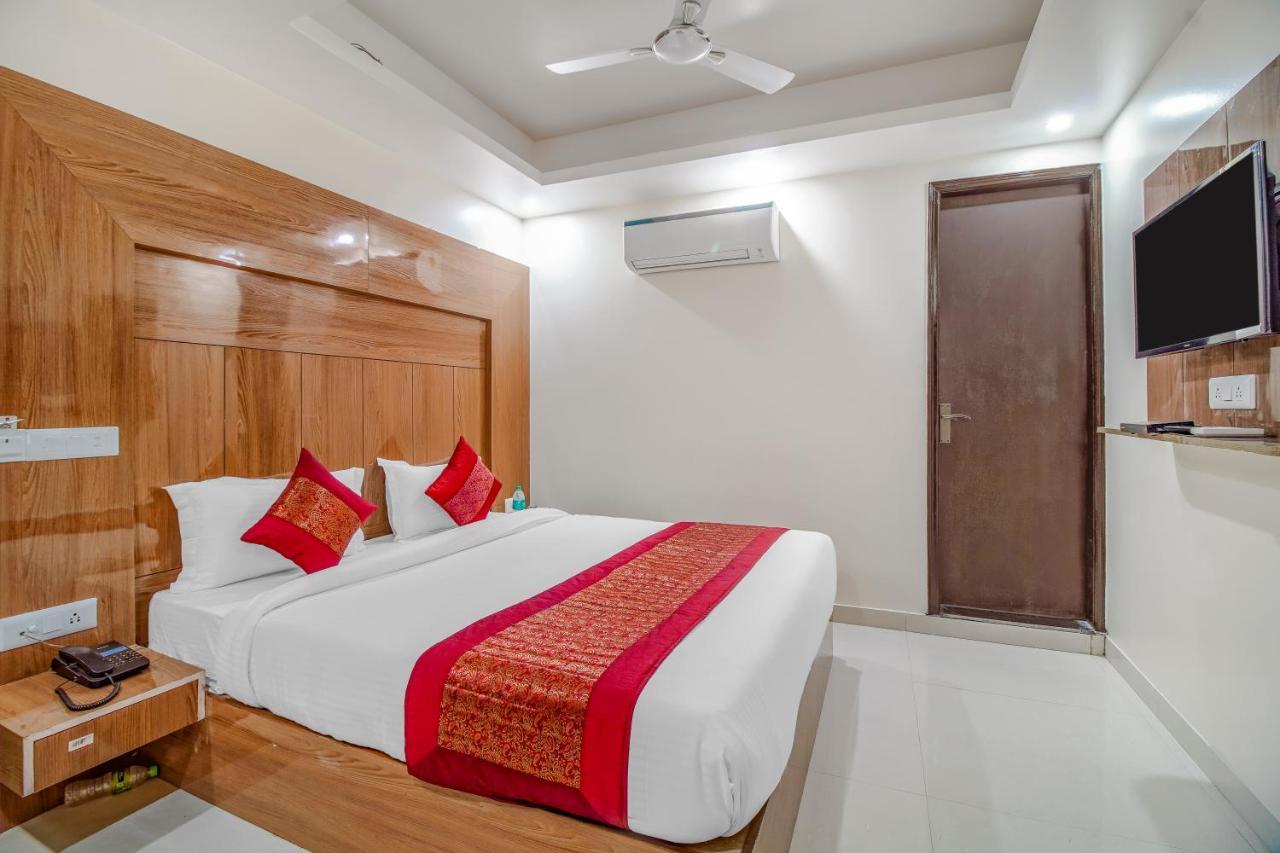 Hotel Classic Plaza At Delhi Airport Nuova Delhi Esterno foto