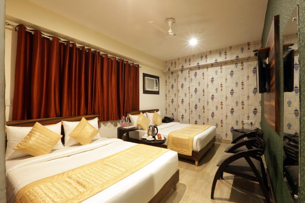 Hotel Classic Plaza At Delhi Airport Nuova Delhi Esterno foto