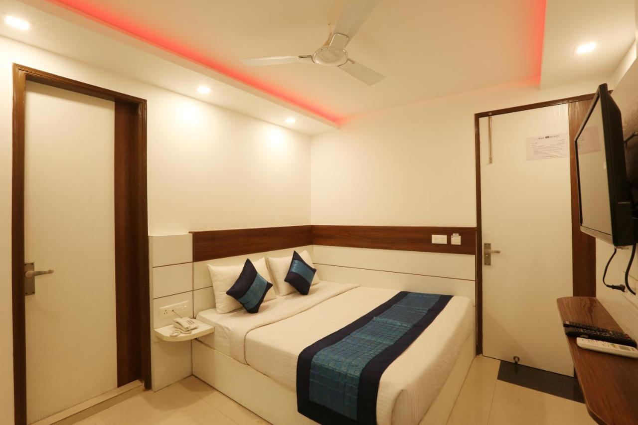 Hotel Classic Plaza At Delhi Airport Nuova Delhi Esterno foto