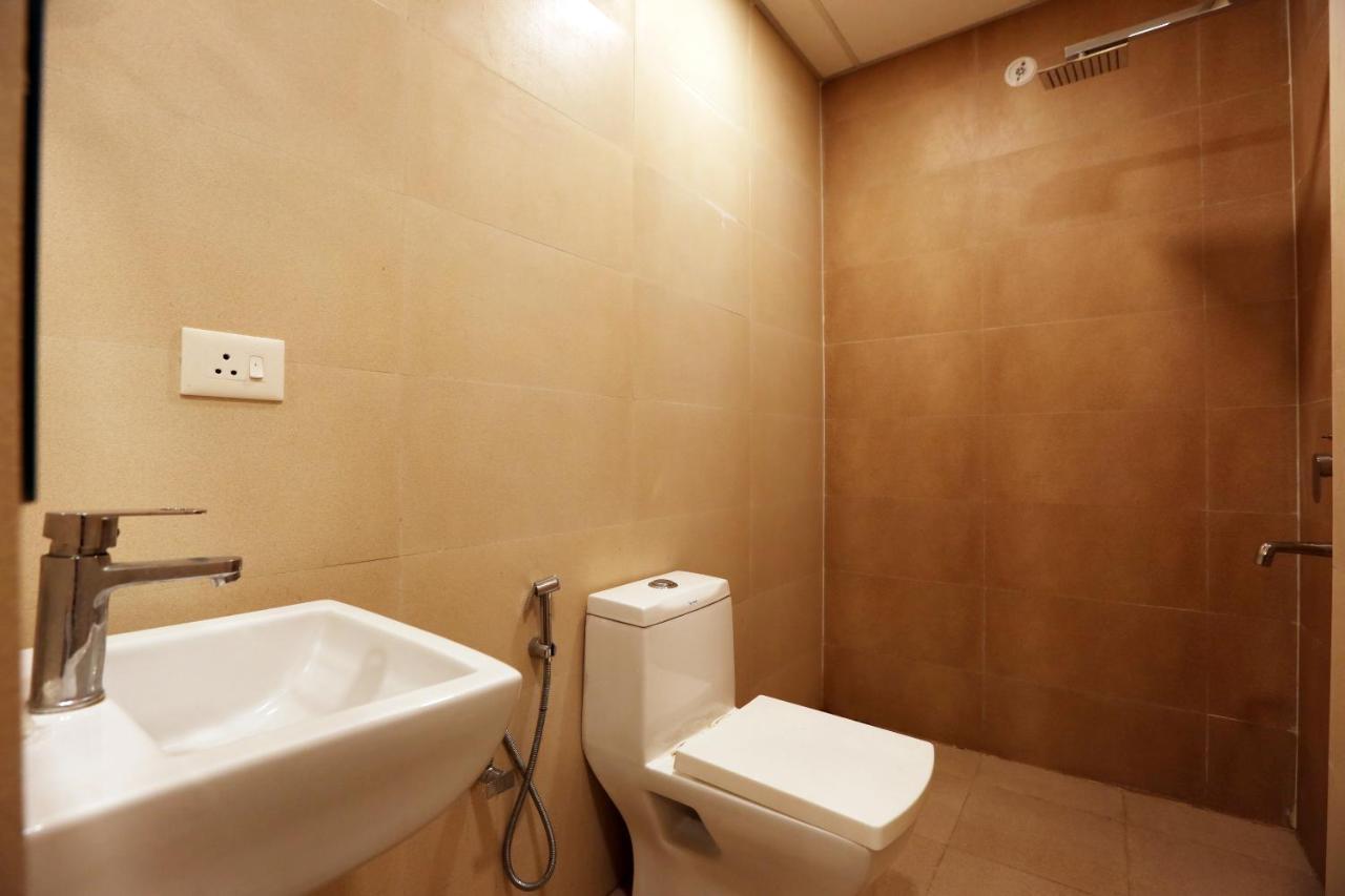Hotel Classic Plaza At Delhi Airport Nuova Delhi Esterno foto