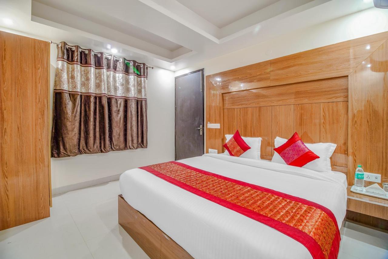 Hotel Classic Plaza At Delhi Airport Nuova Delhi Esterno foto