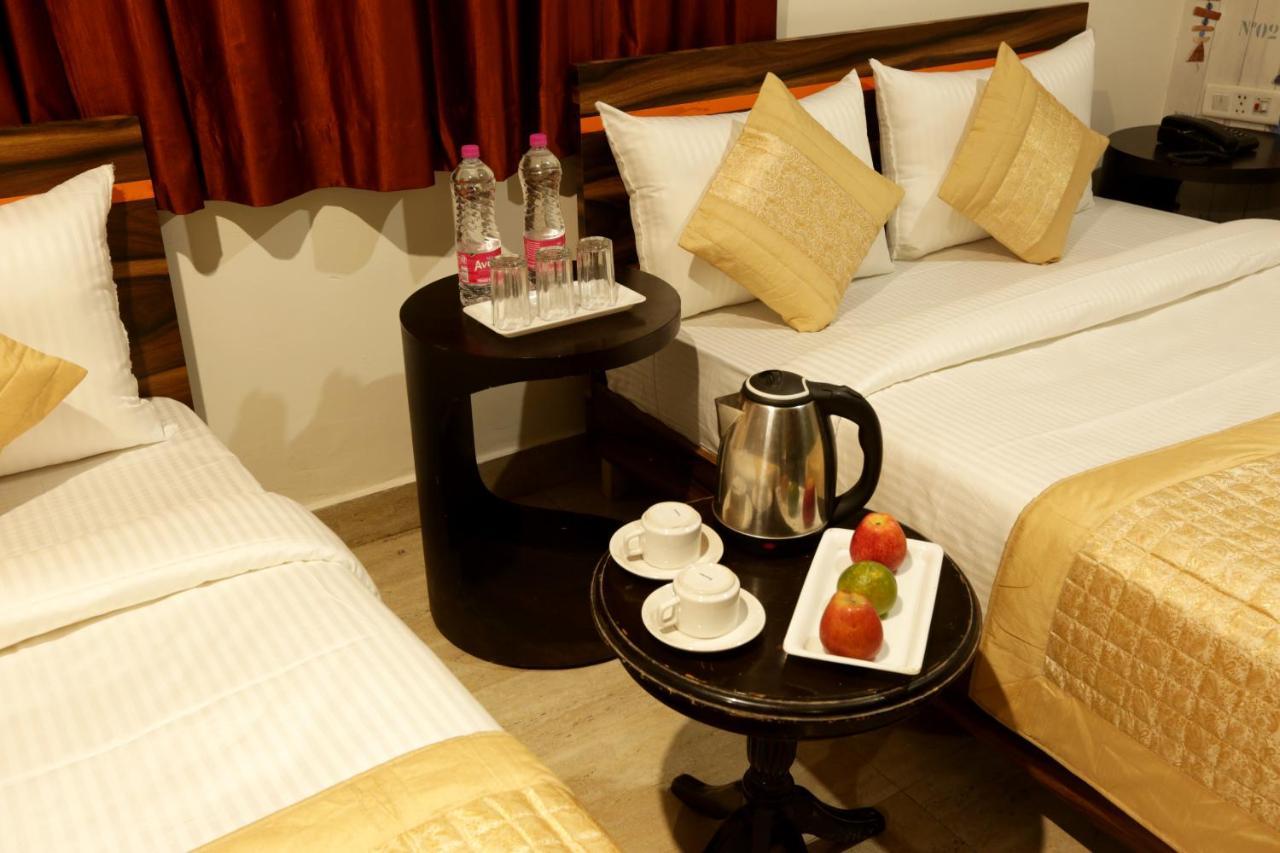 Hotel Classic Plaza At Delhi Airport Nuova Delhi Esterno foto