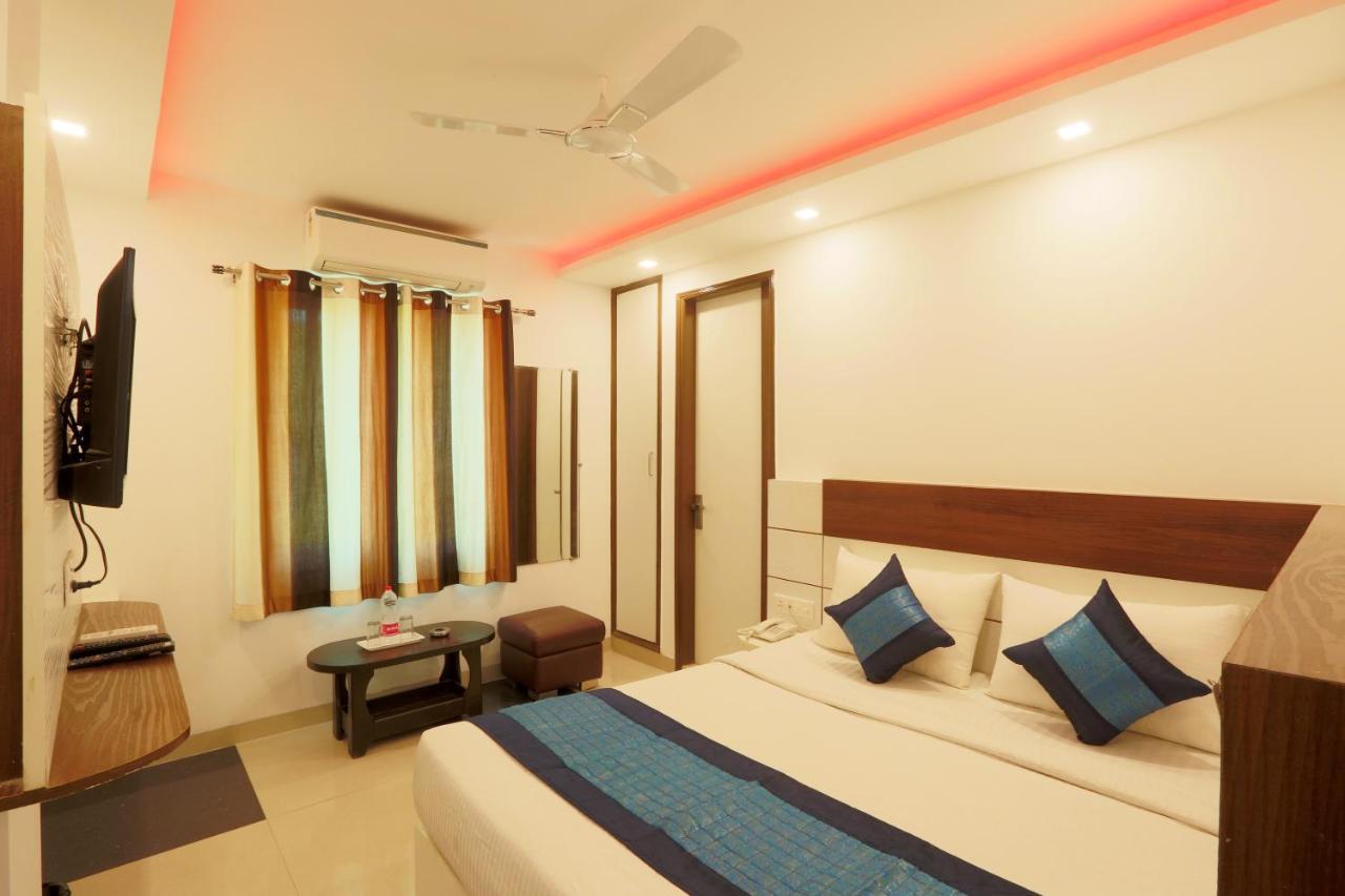 Hotel Classic Plaza At Delhi Airport Nuova Delhi Esterno foto